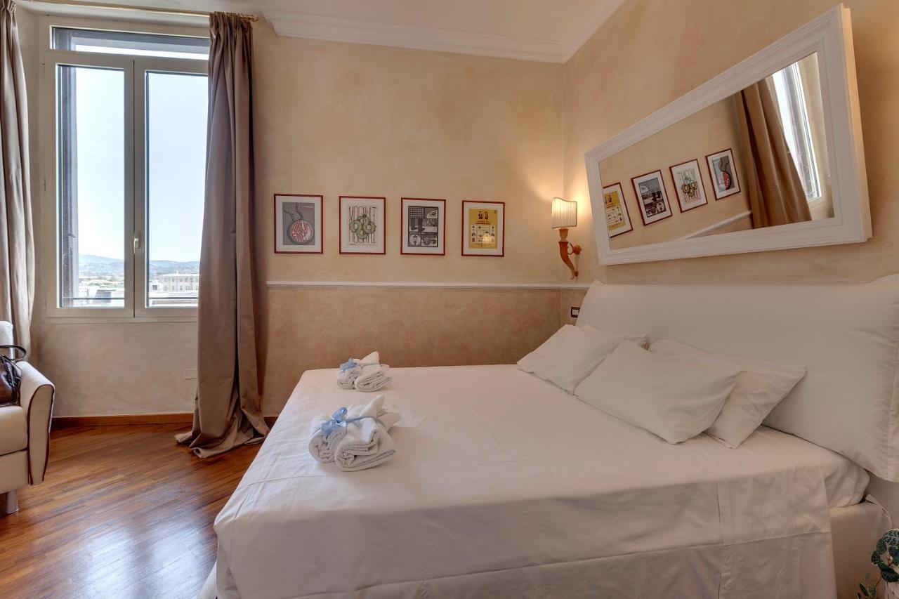 Mamo Florence - Thelma & Louise Apartments ภายนอก รูปภาพ