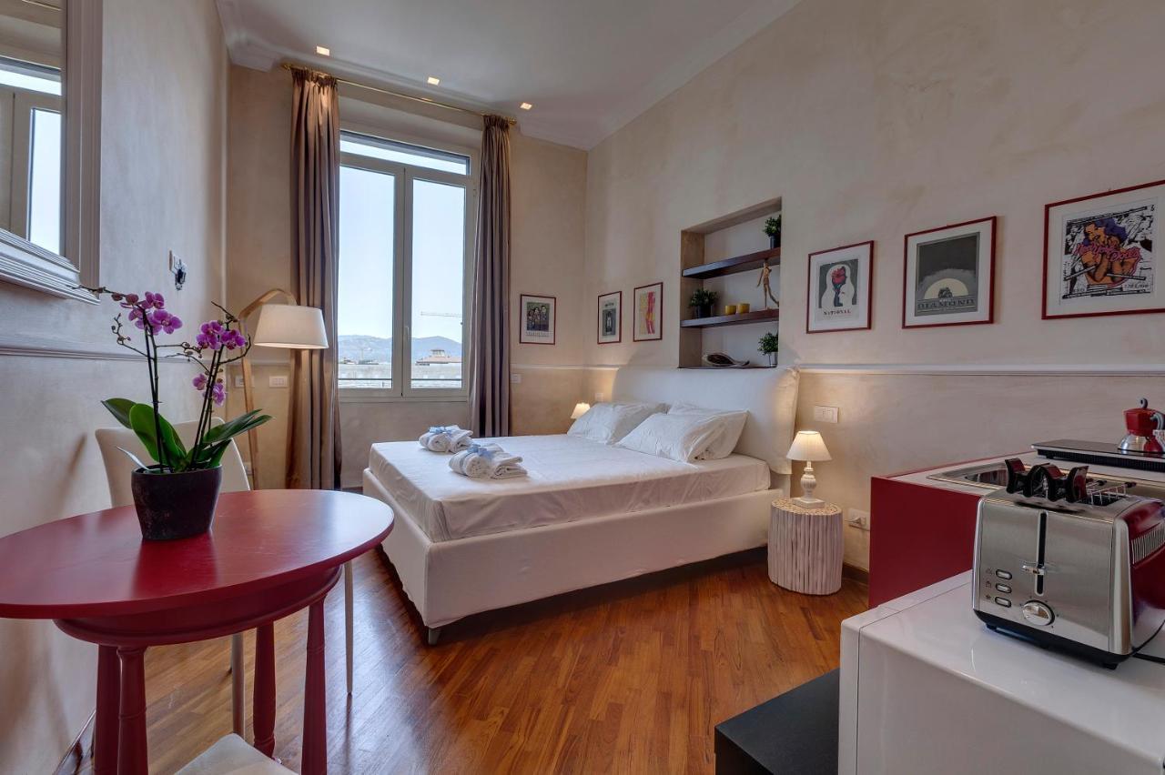 Mamo Florence - Thelma & Louise Apartments ภายนอก รูปภาพ