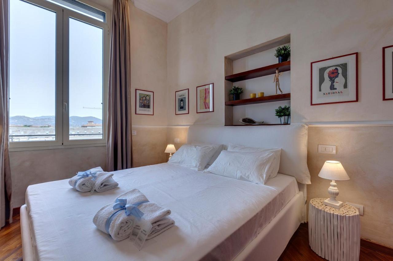 Mamo Florence - Thelma & Louise Apartments ภายนอก รูปภาพ