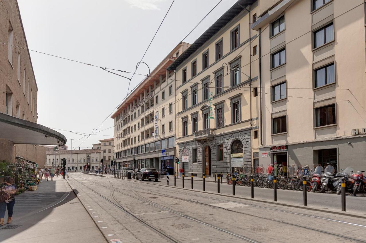 Mamo Florence - Thelma & Louise Apartments ภายนอก รูปภาพ
