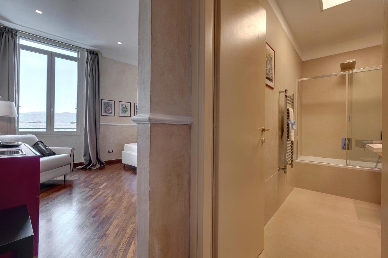 Mamo Florence - Thelma & Louise Apartments ภายนอก รูปภาพ
